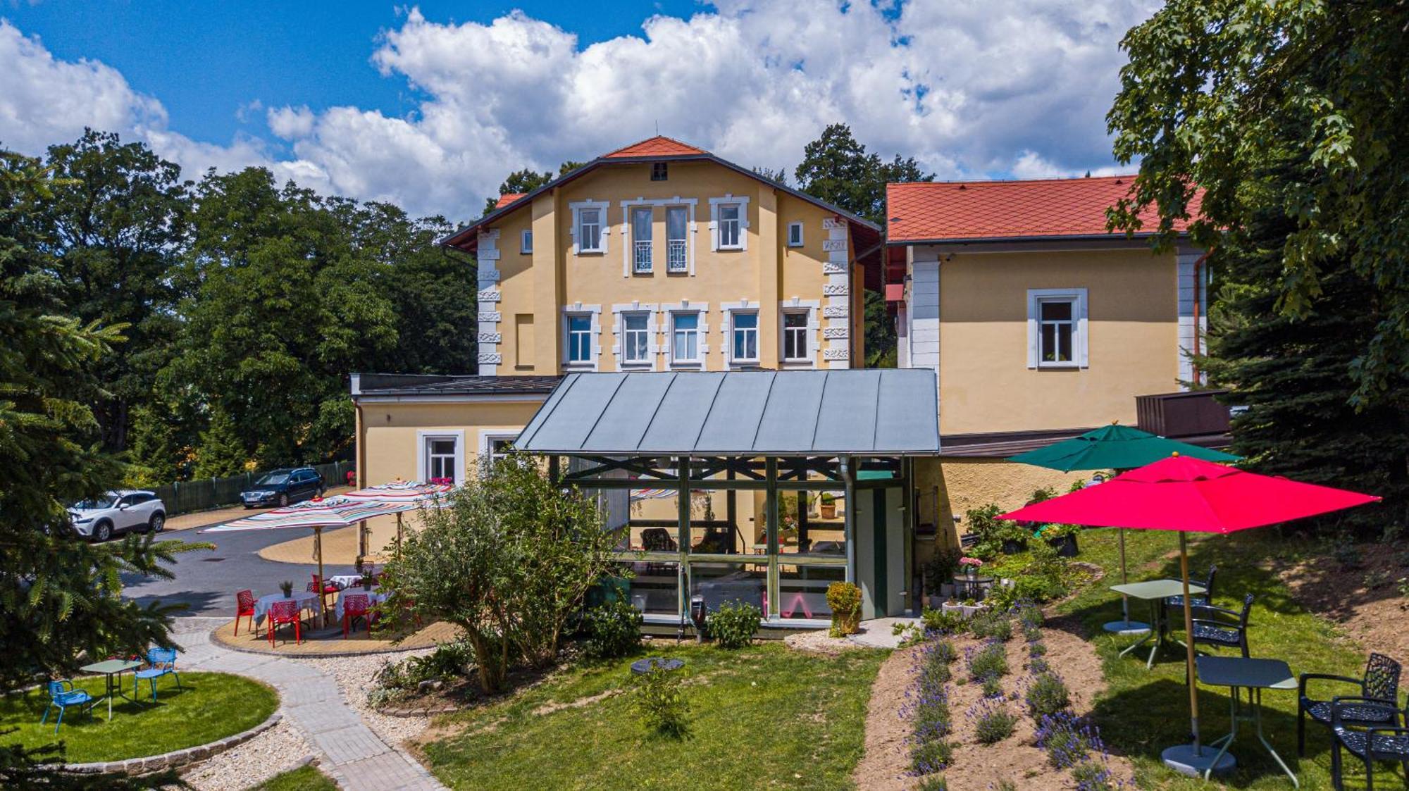 Boutique Hotel Swisshouse Marianske Lazne Exterior photo