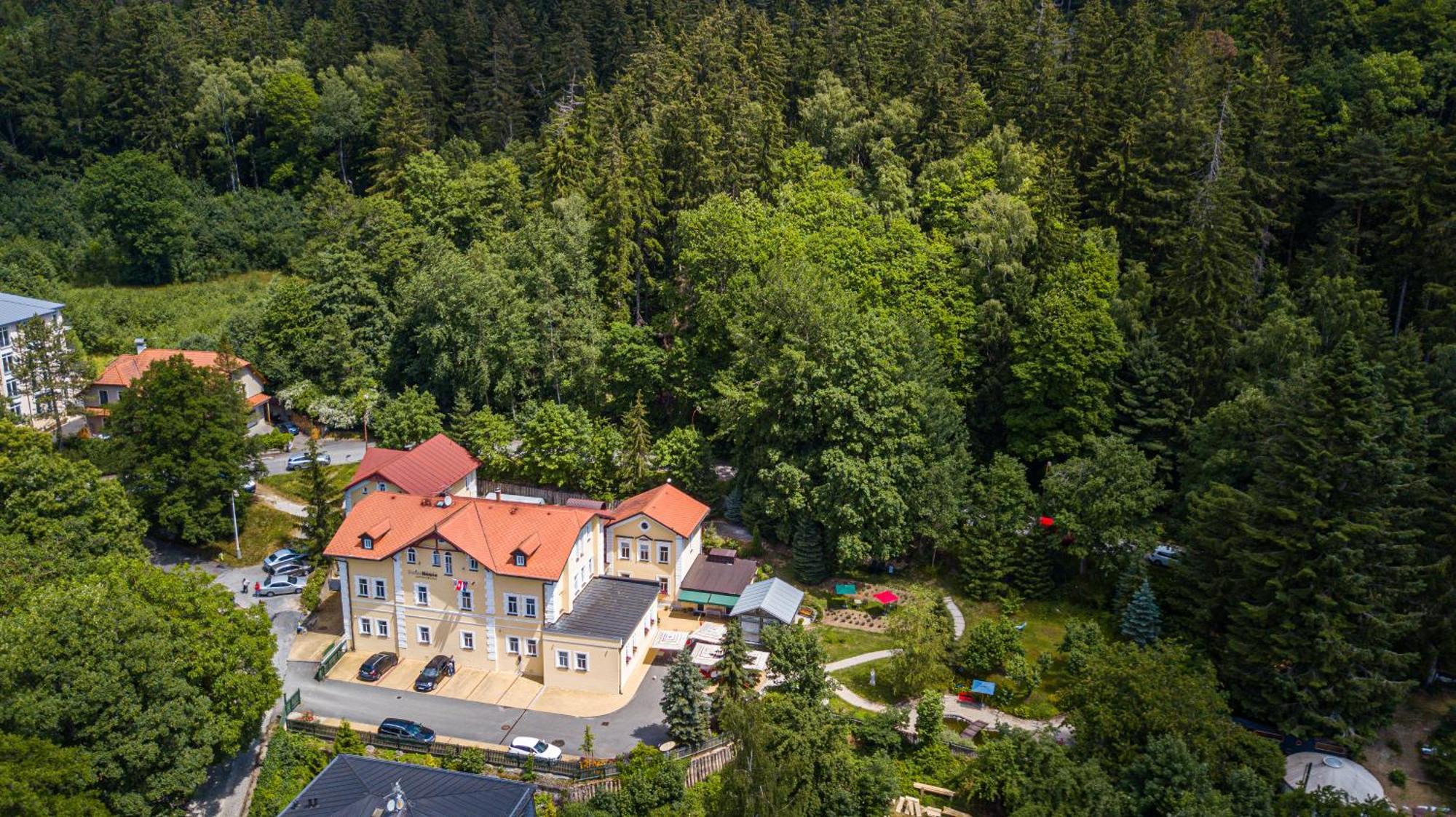 Boutique Hotel Swisshouse Marianske Lazne Exterior photo