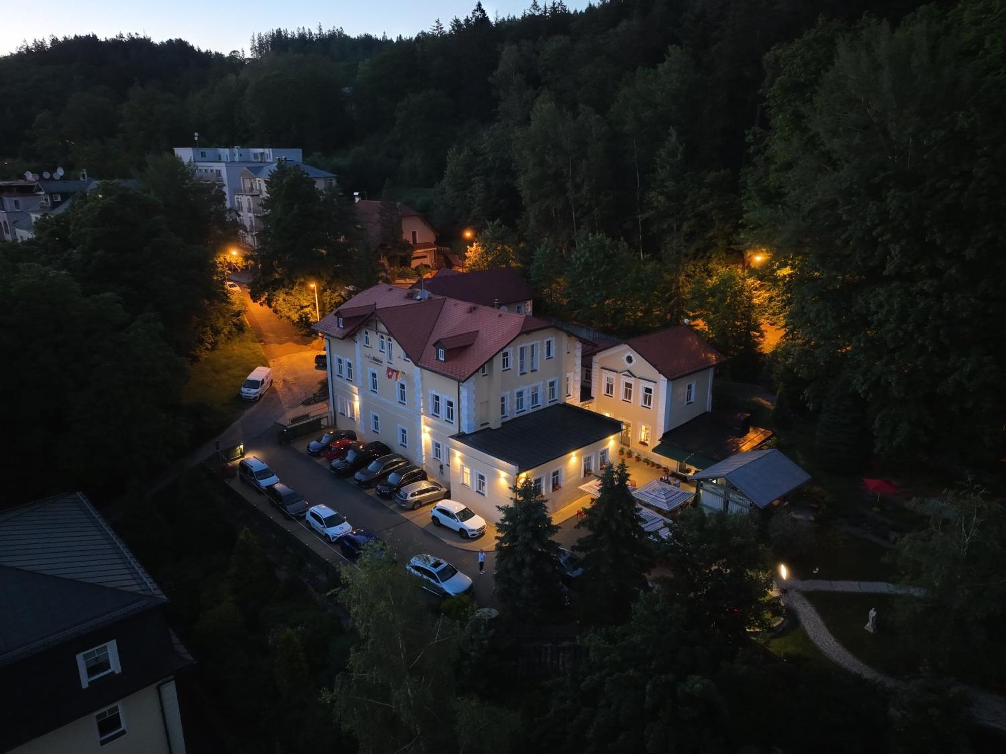 Boutique Hotel Swisshouse Marianske Lazne Exterior photo